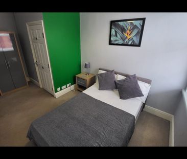 Room in a Shared House, Broom Grove, S60 - Photo 3