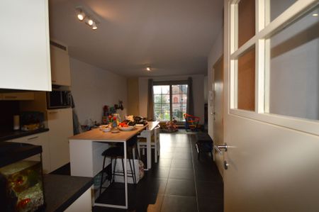 Licht en ruim app. van 115m² - 2 slaapkamers & garagebox. - Photo 4