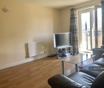 2 bedroom flat to rent - Photo 1