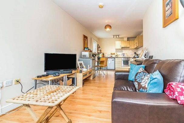 2 bedroom apartment to rent - Photo 1