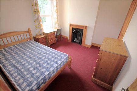 4 bedroom terraced house to rent - Photo 5