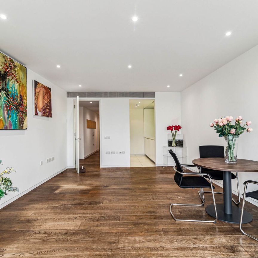 Price £850 pw - Available Now - Unfurnished - Photo 1