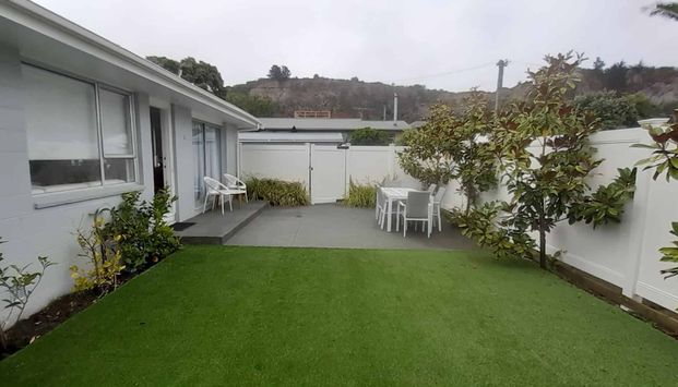 Sun-Soaked and Stylish Living in Redcliffs - Photo 1