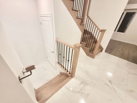 For Lease - 7 Sorbara Way, Whitby, Ontario - Photo 2