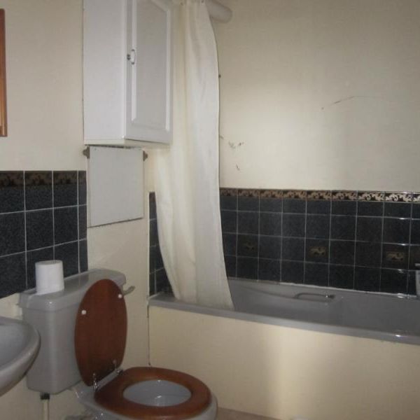 Haldon Road, Exeter, Devon, EX4 - Photo 1