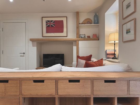 High Street - Photo 1