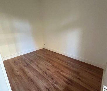 Moderne 1,5-Zimmer-Wohnung mit Terrasse, Fitness u. Sauna // Bahnho... - Photo 2