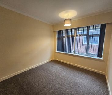 1 Bed Flat, Albert Avenue, M25 - Photo 4