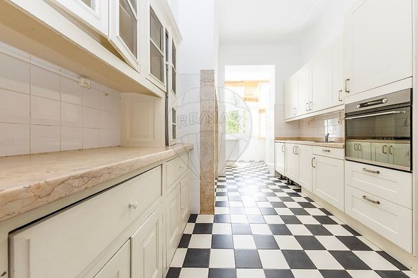 Apartamento T4 em Lisboa - Foto 1