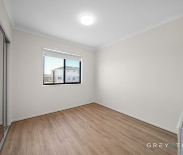 18 Blade Circuit, Fraser Rise - For Lease - Photo 4