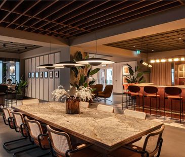 Exceptional Fully Furnished One Double Bedroom Apartment with unriv... - Photo 2