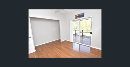 PEACEFUL COUNTRY HOME - Photo 3