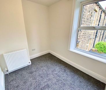 Scar Lane, Huddersfield £750 pcm ⓘ The monthly or weekly payment required by the landlord. Read our glossary page , 3 bedrooms, house - mid terrace, to let * Tenant info - Photo 2