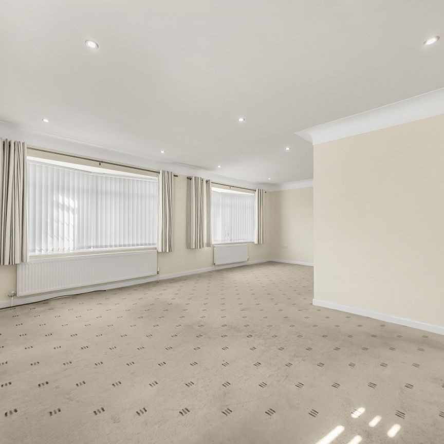 Meadow Close, Westhead - Photo 1