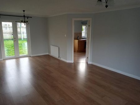 4 Bed Detached House, Ascot Avenue, G12 - Photo 2