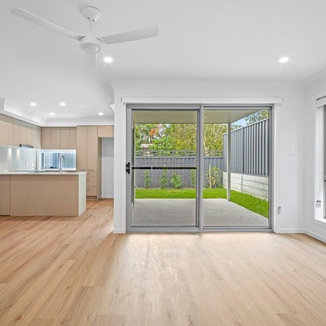 Modern Townhouse Living in Riverview - Photo 1