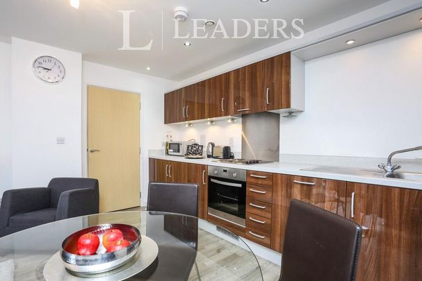 1 bedroom flat to rent - Photo 1