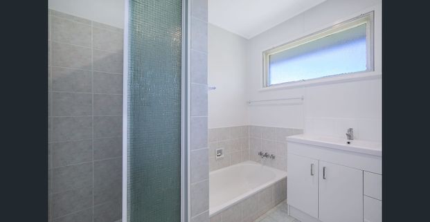 Spacious Family Home in Prime Boondall Location - Photo 1