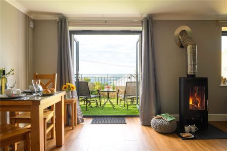 Flat 1 Sleepy Hollow, Rising Sun, Callington, Cornwall, PL17 - Photo 3