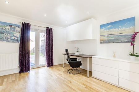 1 bedroom in a house share to rent - Photo 5