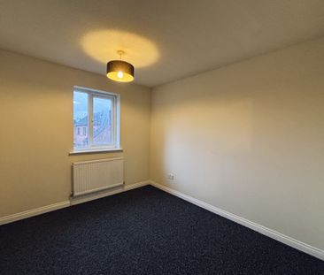 Orchard Park, Burton On Trent - Photo 5