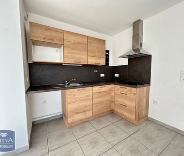 Location Appartement 3 pièces 84m² TOURS 37100 - Photo 4