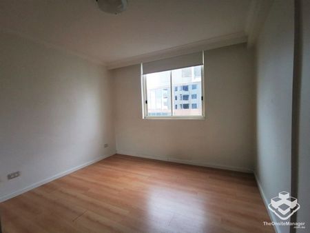 Modern 1 Bedroom Apartment in Chatswood CBD - Photo 4