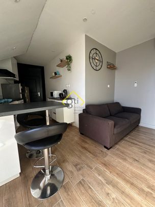 Location Appartement 2 pièces 29m² ST DENIS 97400 - Photo 1