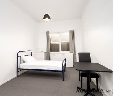 BOARDING HOUSE IN IDEAL LOCATION! - Photo 4
