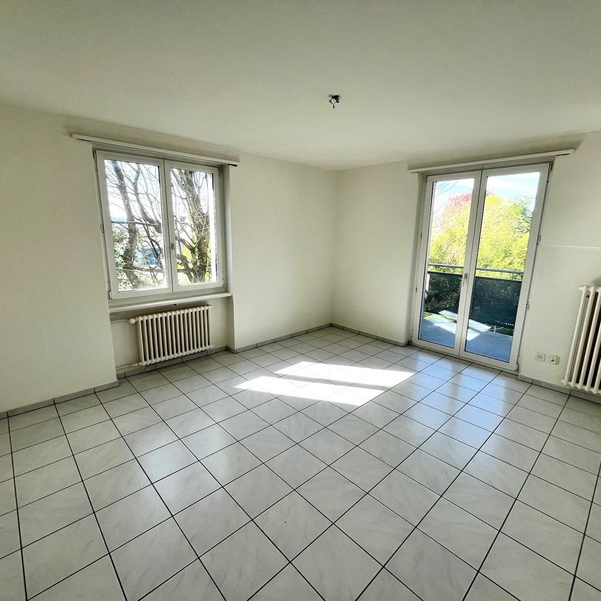 Helle 3.5-Zimmer-Wohnung mit Balkon in Grenchen - Photo 1