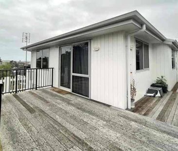 2 Bedroom Unit in Pakuranga - Photo 4