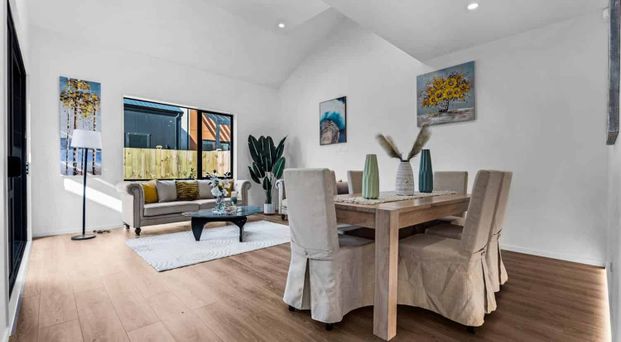 Modern living in Karaka - Photo 1