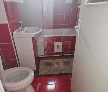Imobiliare inchiriere apartament 3 camere - Photo 5