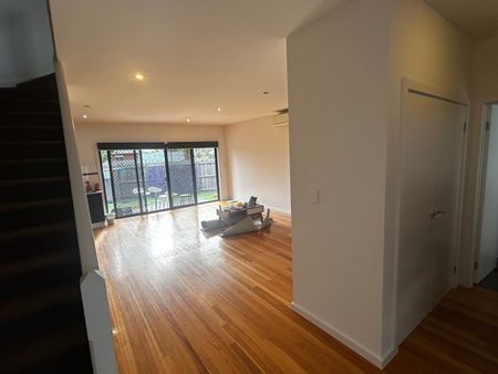 Glenroy - Photo 4