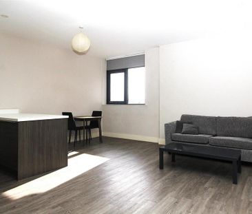 Studio to rent - Photo 1