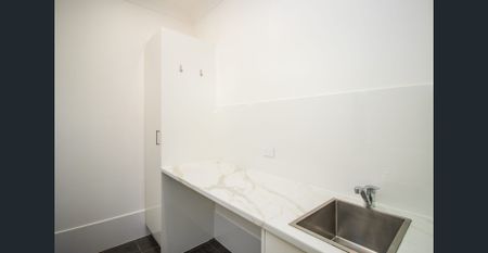 Stylish, Secure & Low-Maintenance Living in the Heart of Reynella! - Photo 4