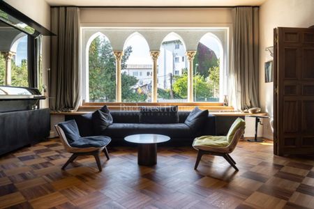 Impressive Mediterranean Mansion With Garden Ideal for Diplomats, Downtown - Photo 3