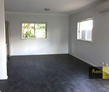 Quality Townhouse with Dishwasher & A/C - Photo 2