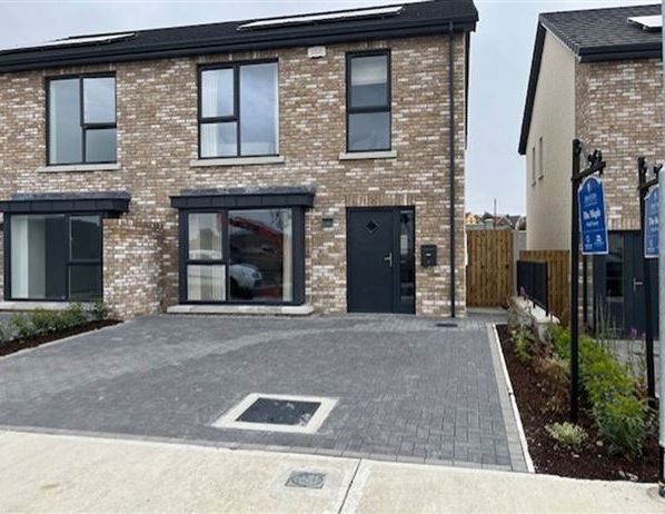 1 The Oaks, Ballygaddy Road, Tuam, Co. Galway, H54 VH05 - Photo 1