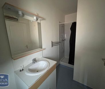 Location Appartement 2 pièces 32m² CARPENTRAS 84200 - Photo 2