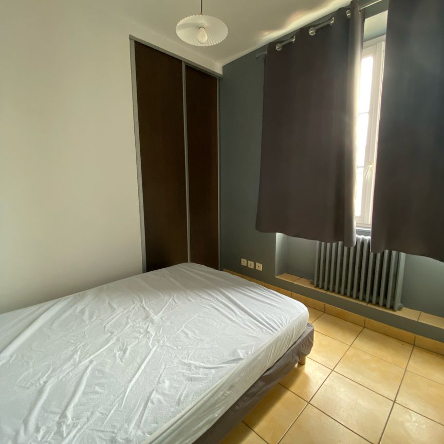 Location Appartement 2 pièces 20m² SULLY SUR LOIRE 45600 - Photo 1