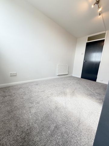 12a Moveen House, Benmore Drive, BT100EF, Finaghy - Photo 3