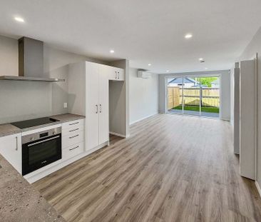 Modern 2BR Townhouse in Wainuiomata - Photo 3