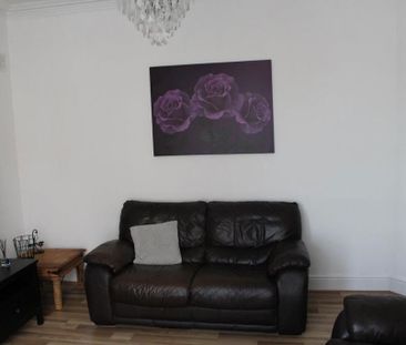 3 bedroom house to rent - Photo 2