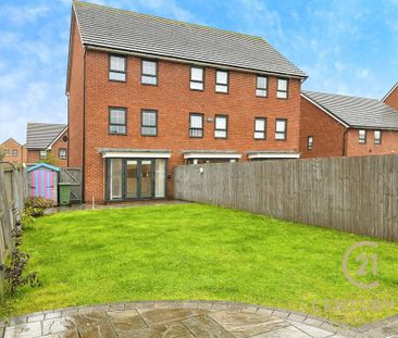 4 bedroom semi-detached house to rent - Photo 5