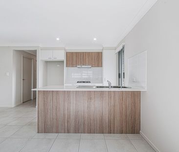 BRAND NEW 3 BEDROOM HOME AVAILABLE NOW - Photo 5