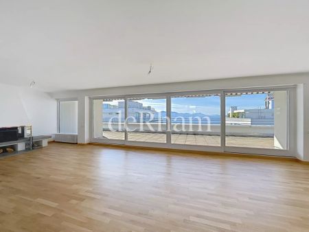 Penthouse de 4.5 pièces entièrement rénové avec vue imprenable! - Photo 2