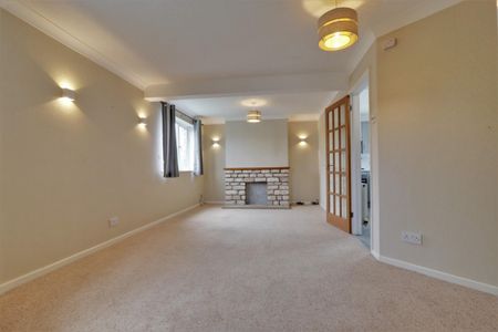 Chester Close, Apperley, Gloucester - Photo 2