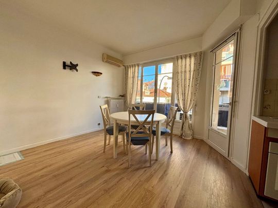 NICE CARRAS - STUDIO MEUBLE AVEC CHAMBRE - BALCON. - Photo 1