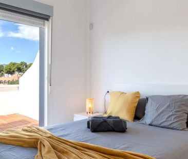 Luxury penthouse for rent in Marbella Del Este, Andalusia - Photo 6